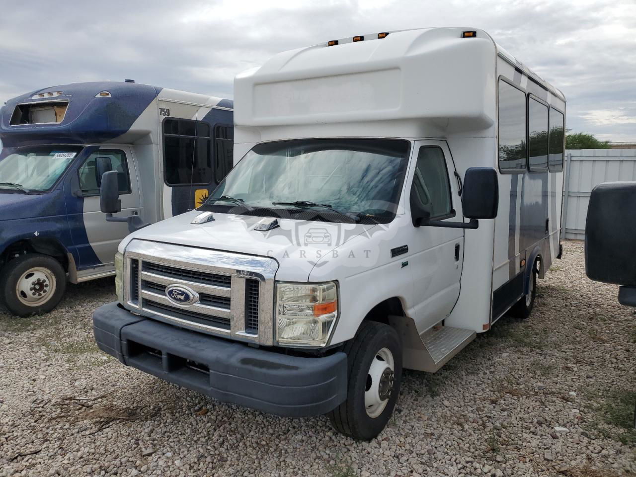Ford Econoline E350 SUPER DUTY CUTAWAY VAN 5.4L  8 2016
