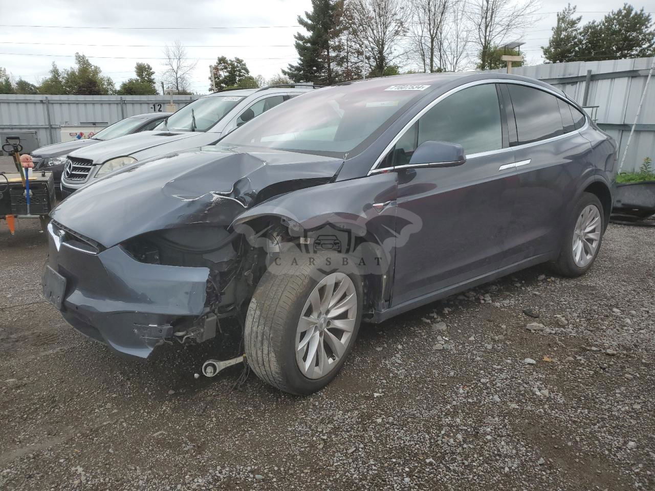 Tesla Model X 2021