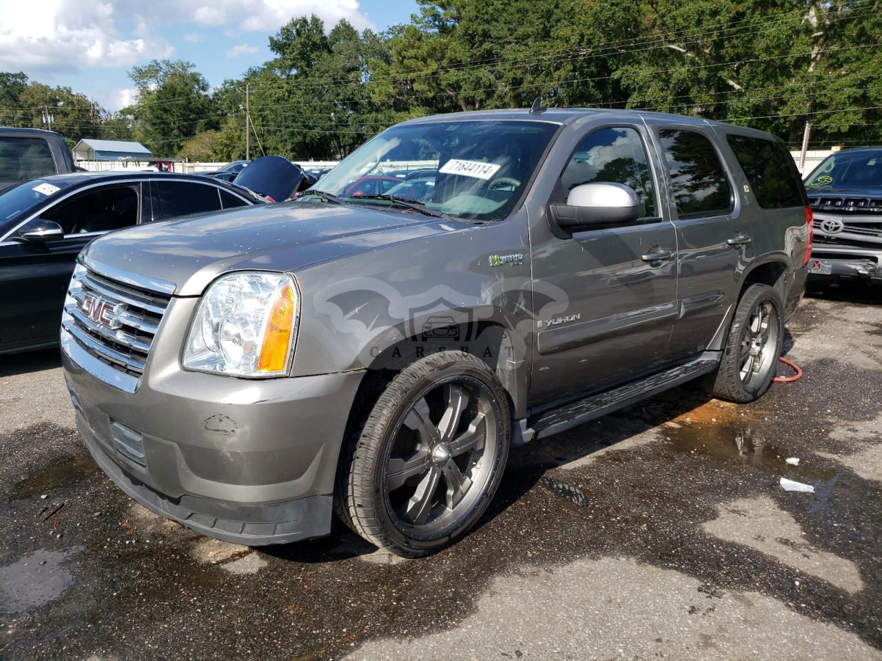 GMC Yukon 6.0L  8 2008