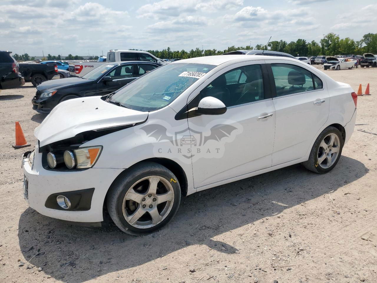 Chevrolet Aveo (Sonic) LTZ 1.4L  4 2015