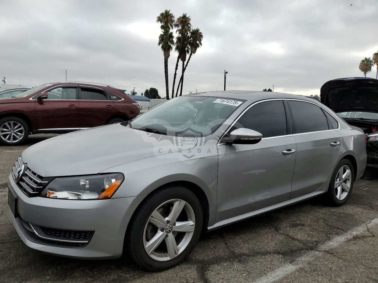 Volkswagen Passat SE 2.5L  5 2012