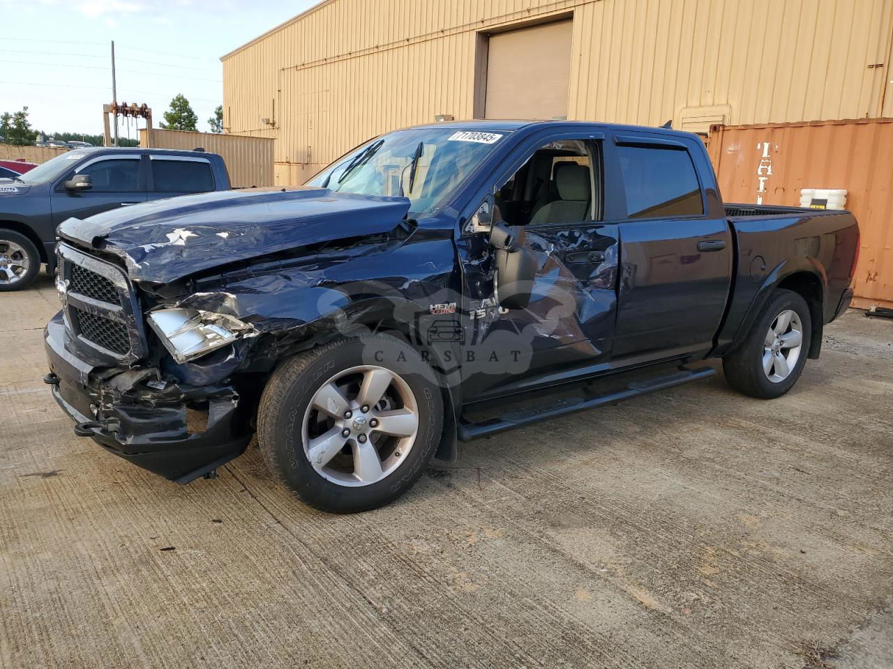 RAM 1500 SLT 5.7L  8 2015