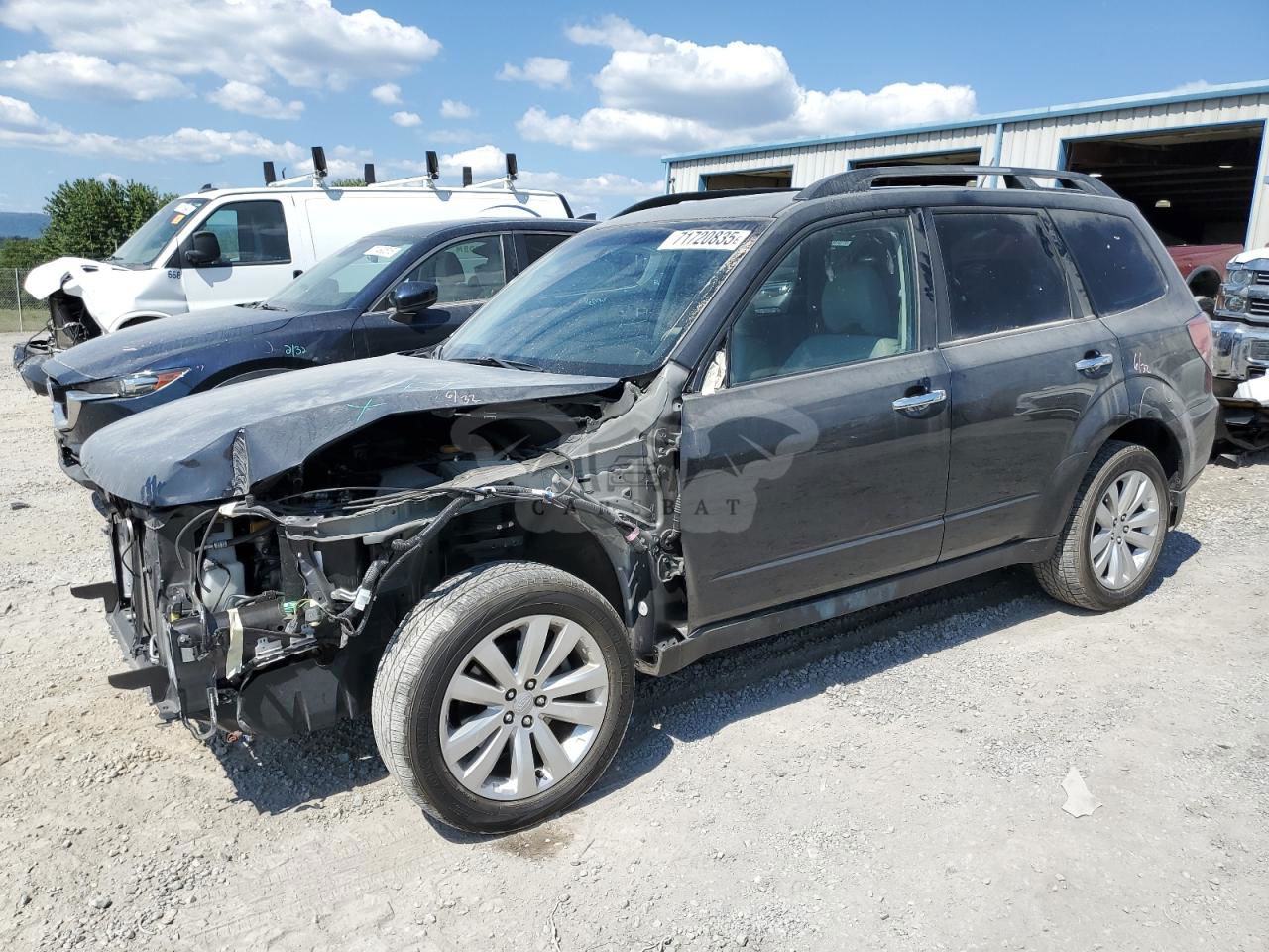 Subaru Forester 2.5X PREMIUM 2.5L  4 2013