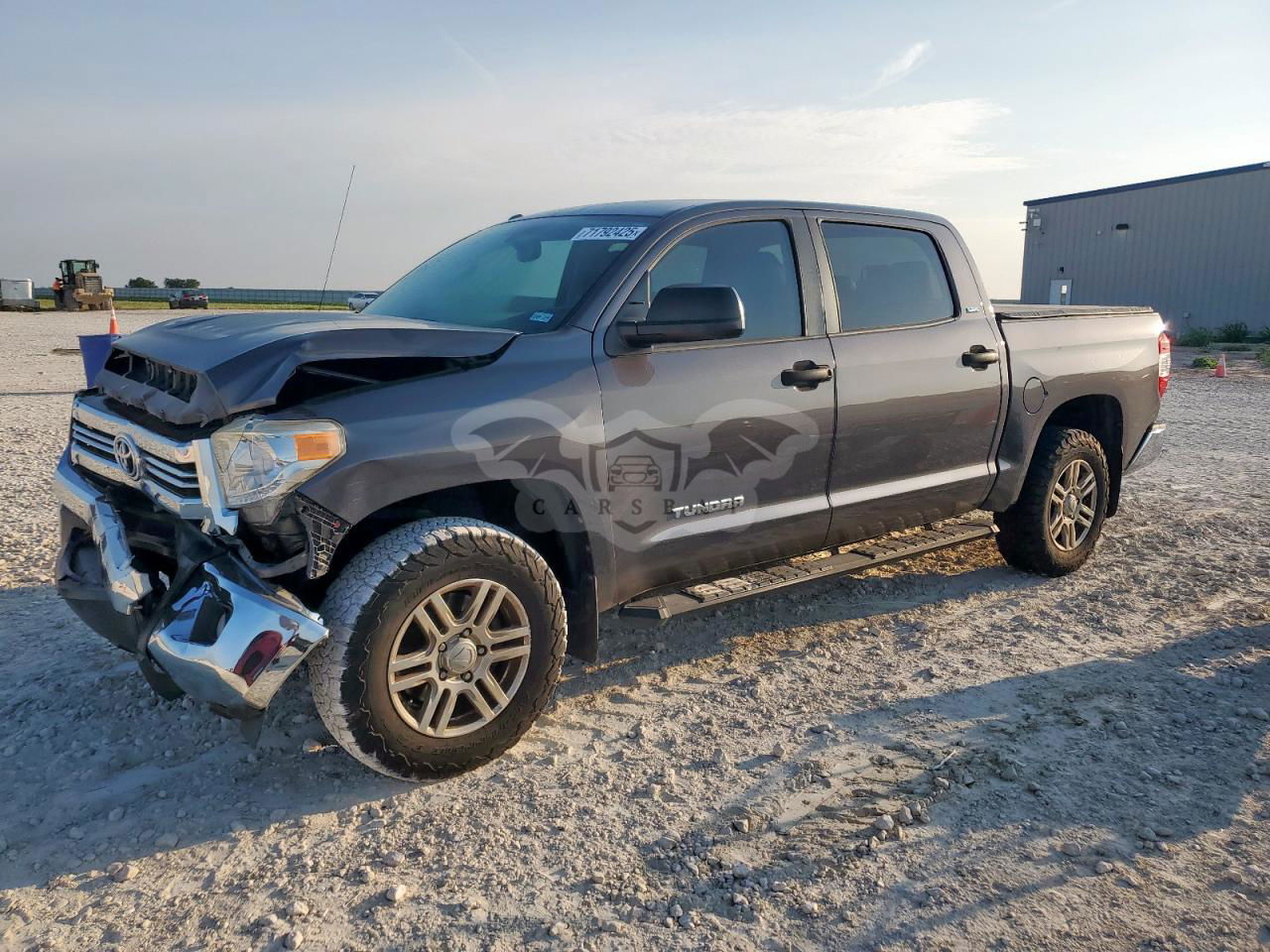 Toyota Tundra CREWMAX SR5 4.6L  8 2016