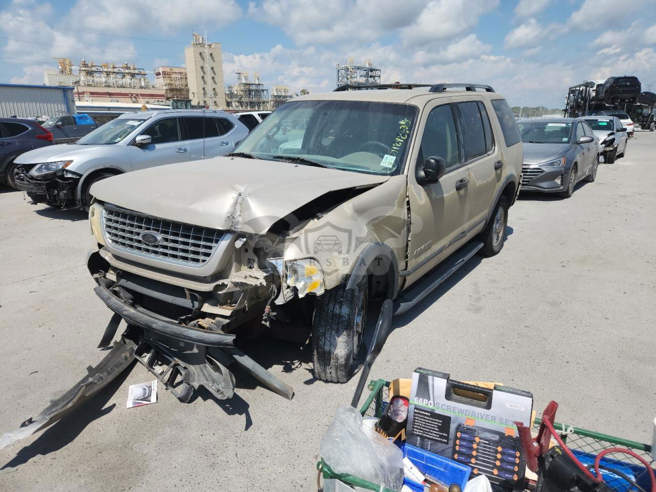 Ford Explorer XLS 4.0L  6 2004