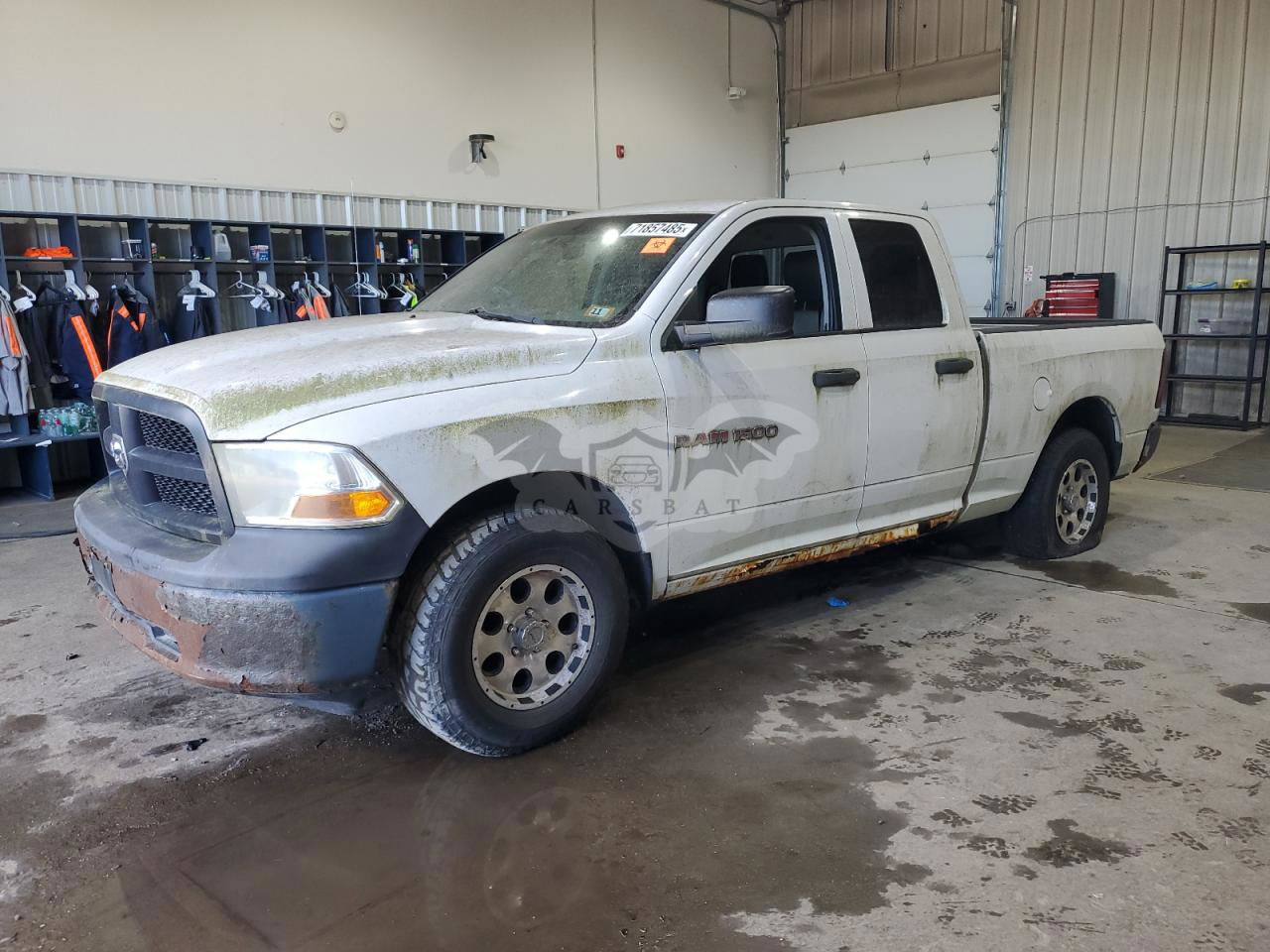 Dodge RAM ST 4.7L  8 2012