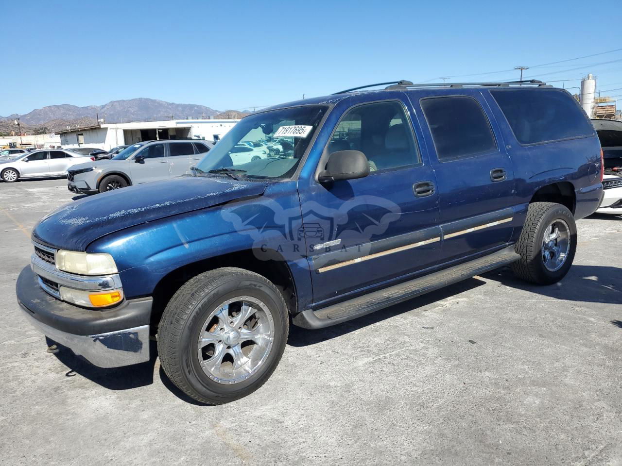 Chevrolet Suburban C1500 5.3L  8 2000
