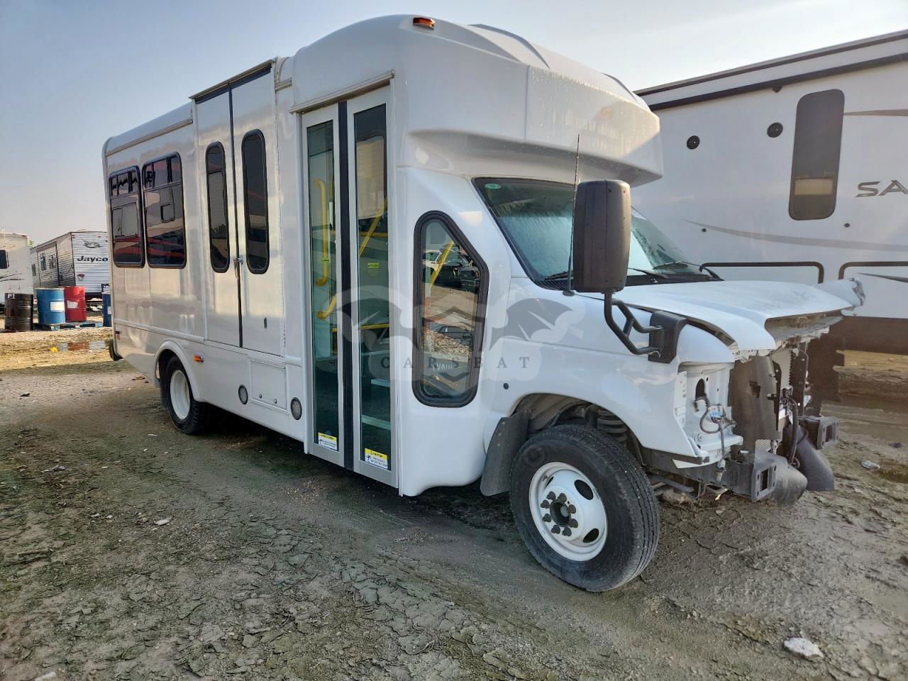 Ford Econoline E350 SUPER DUTY CUTAWAY VAN 7.3L  8 2025