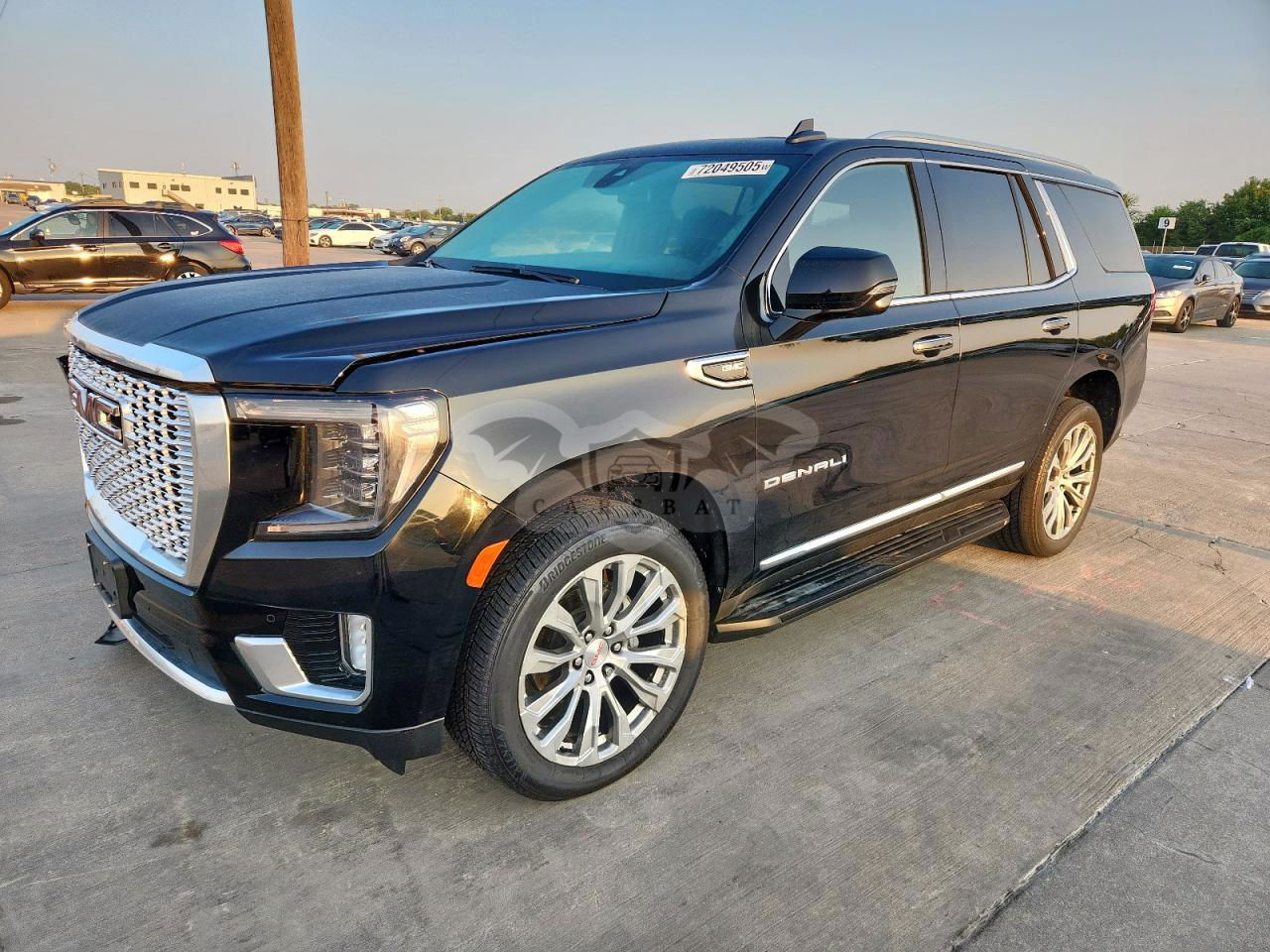 GMC Yukon DENALI 6.2L  8 2021