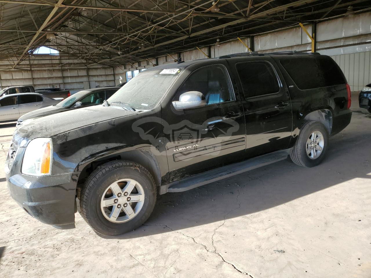 GMC Yukon C1500 SLT 5.3L  8 2013