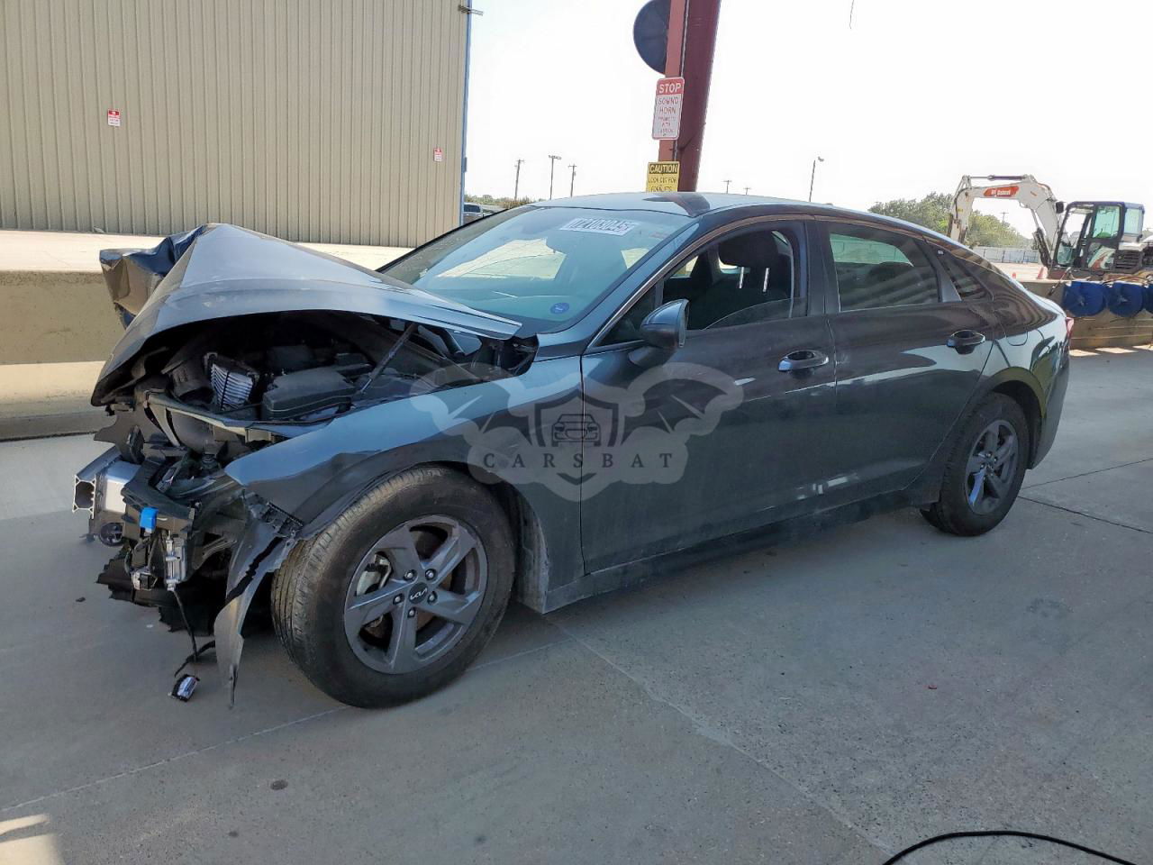 Kia K5 LXS 1.6L  4 2023