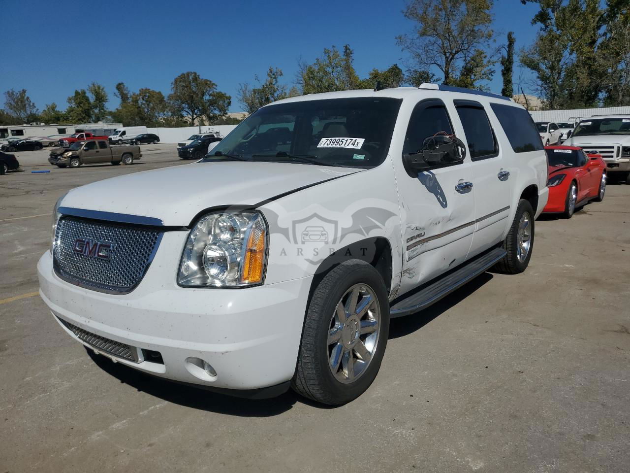 GMC Yukon DENALI 6.2L  8 2014