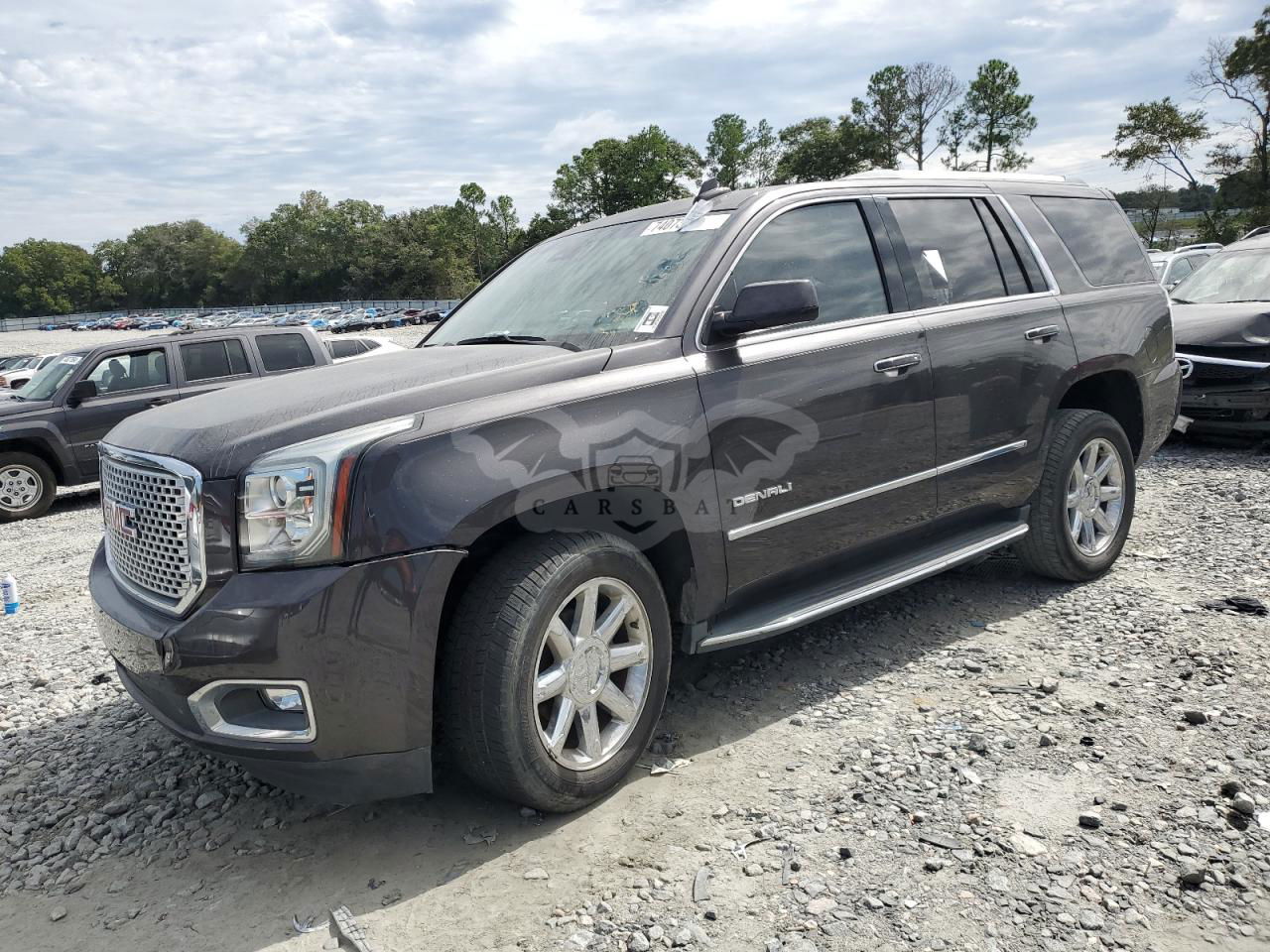GMC Yukon DENALI 6.2L  8 2016