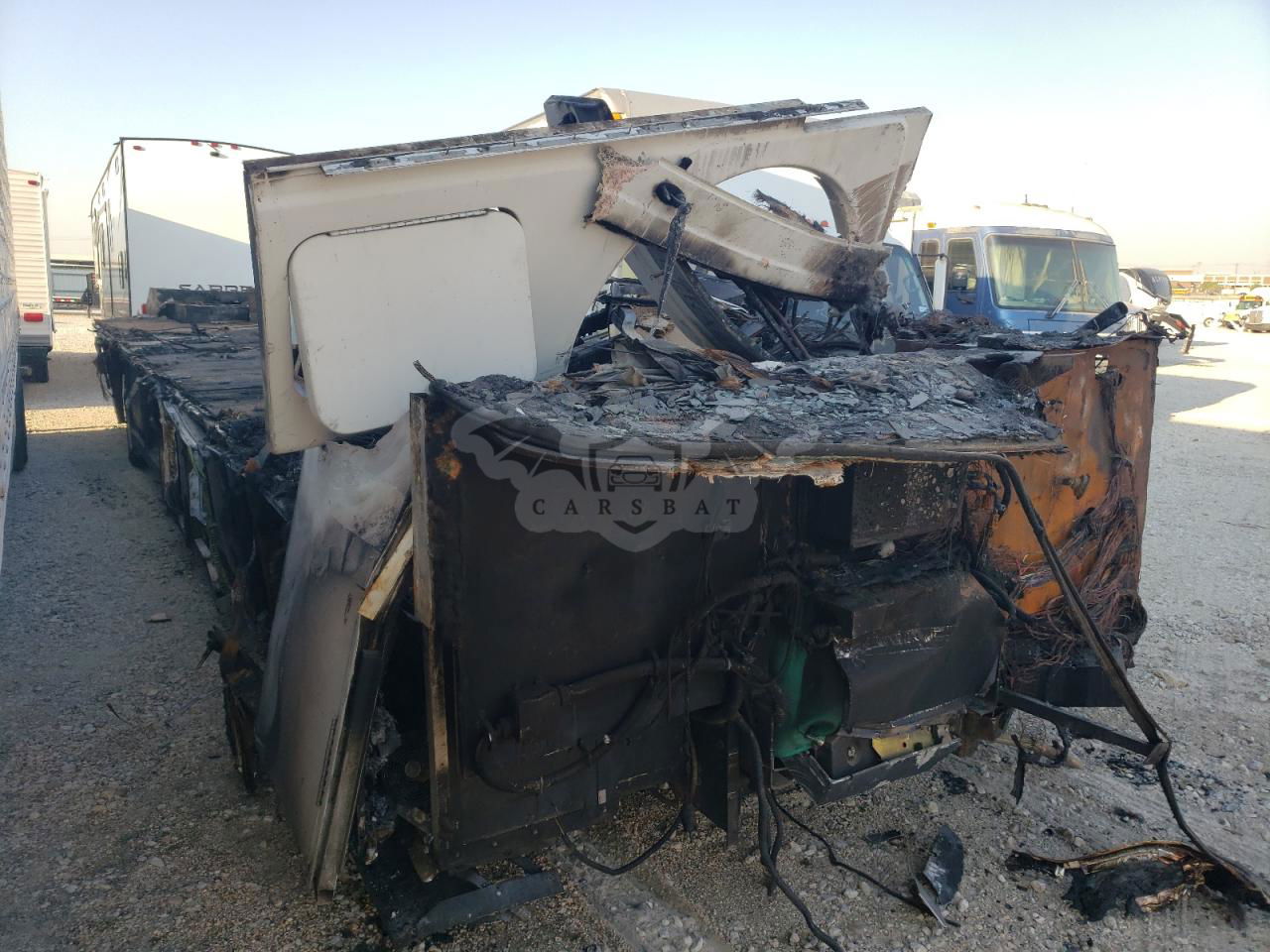 Freightliner X-line X LINE MOTOR HOME 5.9L  6 2002