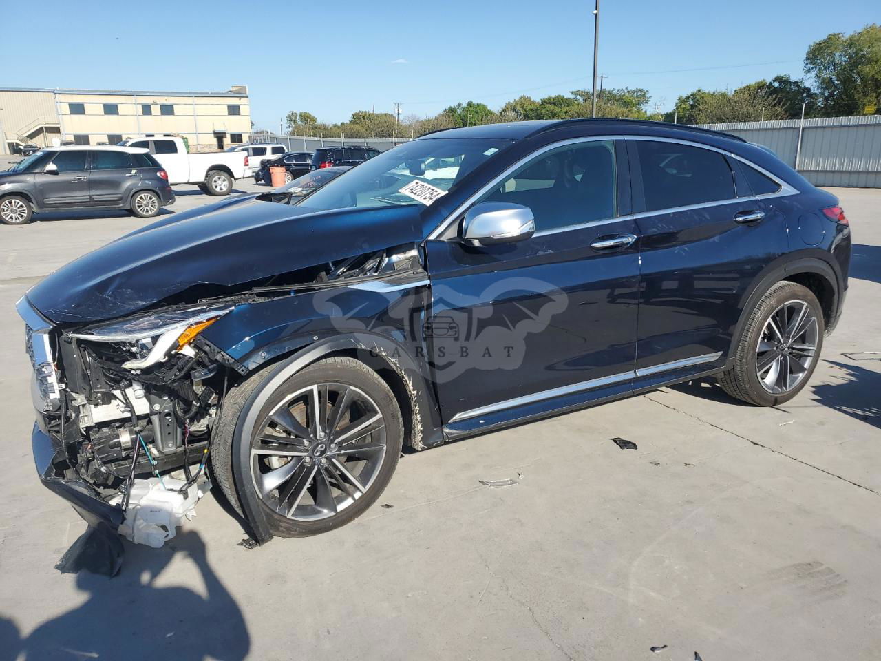 Infiniti QX50 ESSENTIAL 2.0L  4 2023