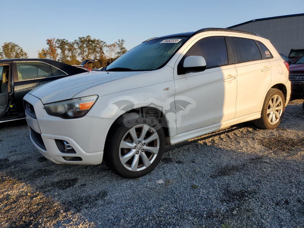 Mitsubishi Outlander SE 2.0L  4 2012