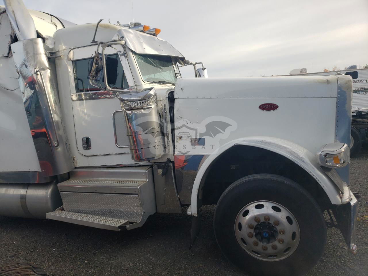 Peterbilt 389/520 12.9L  6 2018