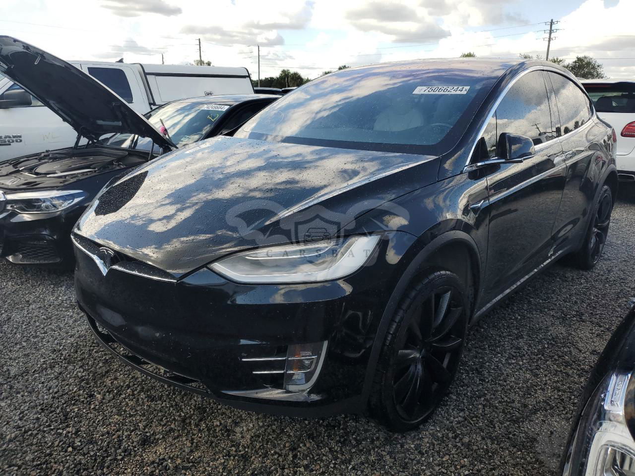 Tesla Model X 2021