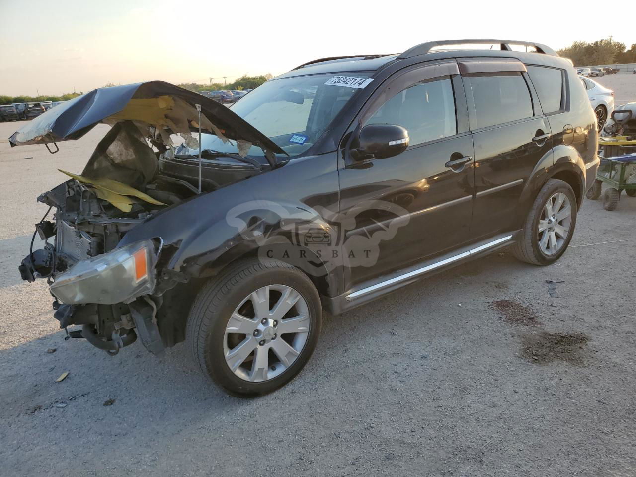 Mitsubishi Outlander SE 2.4L  4 2011