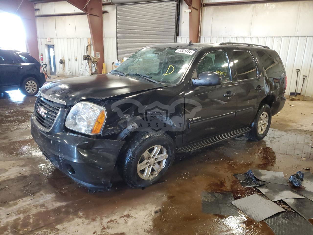 GMC Yukon SLE 5.3L  8 2013