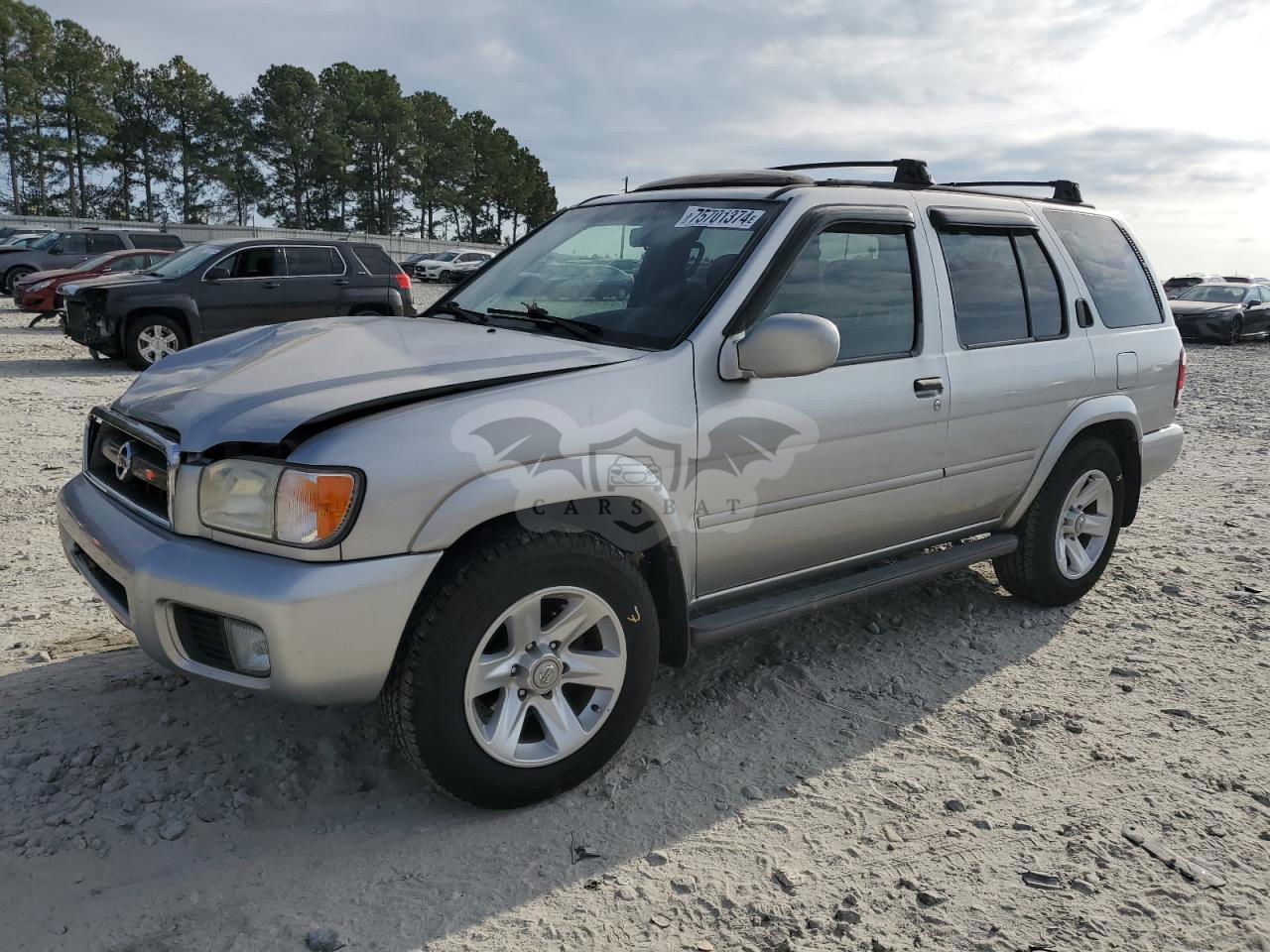 Nissan Pathfinder LE 3.5L  6 2003