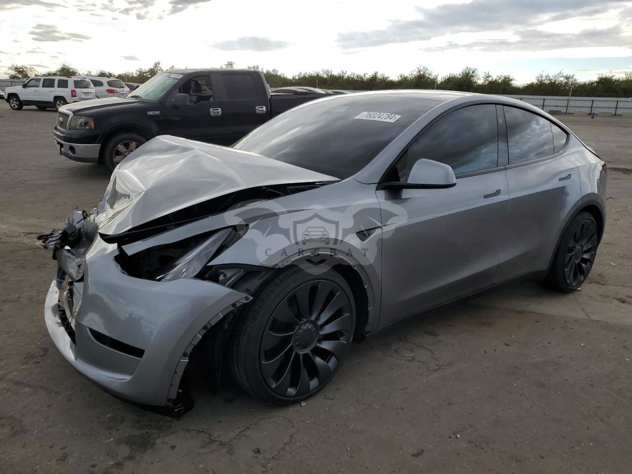 Tesla Model Y 2024