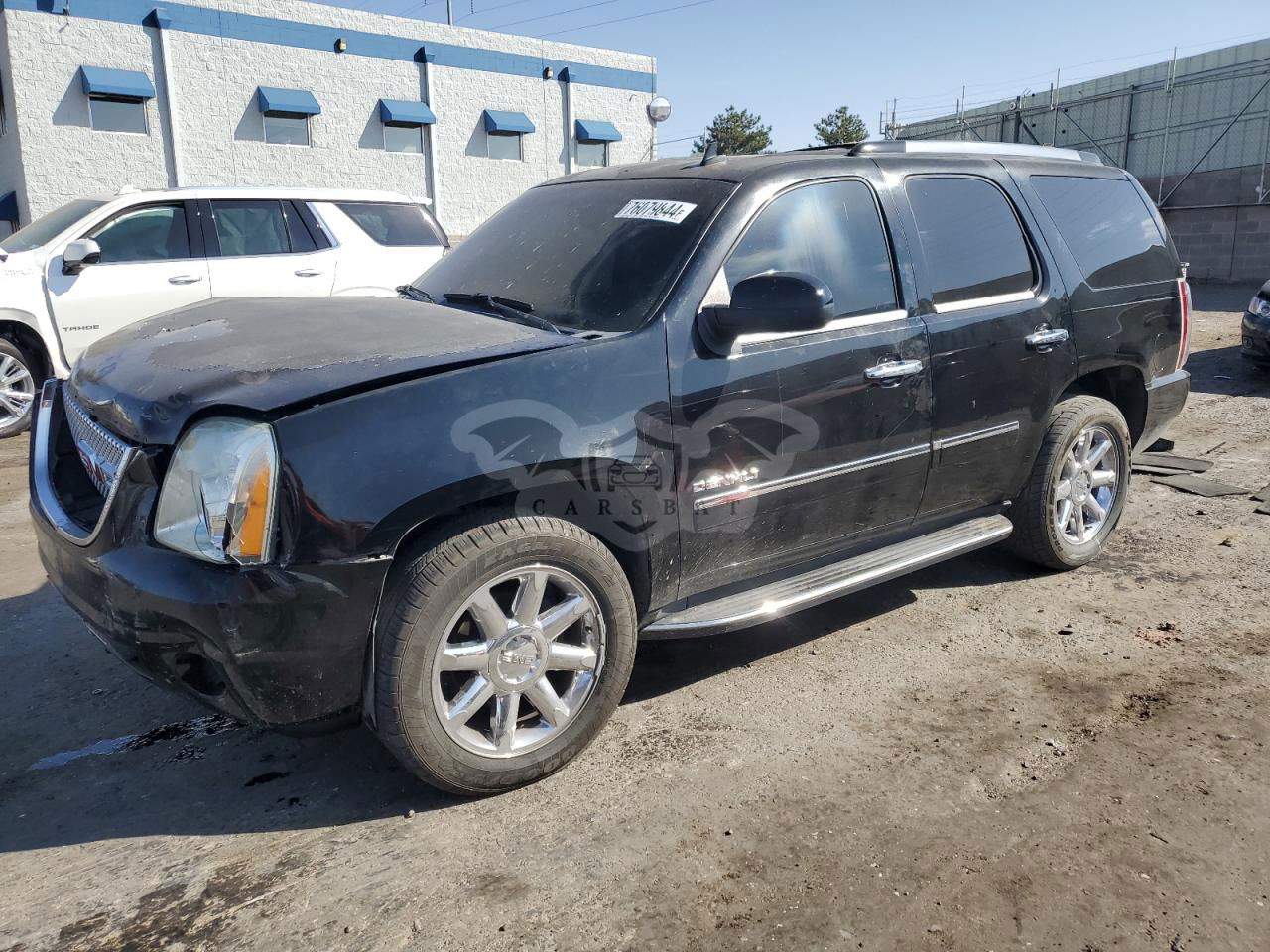 GMC Yukon DENALI 6.2L  8 2014