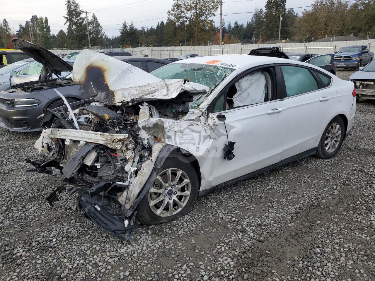 Ford Fusion S 2.5L  4 2016