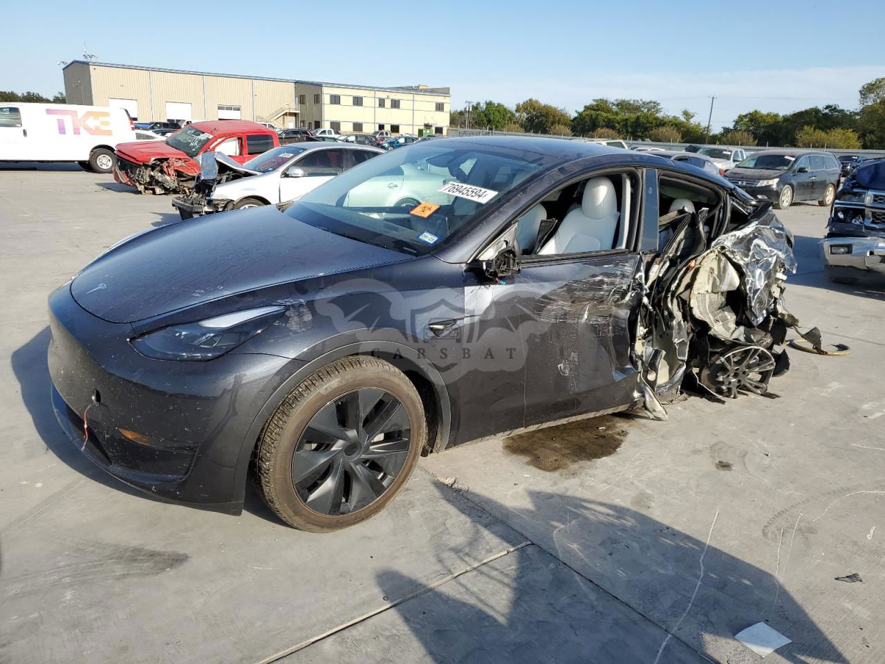 Tesla Model Y 2024