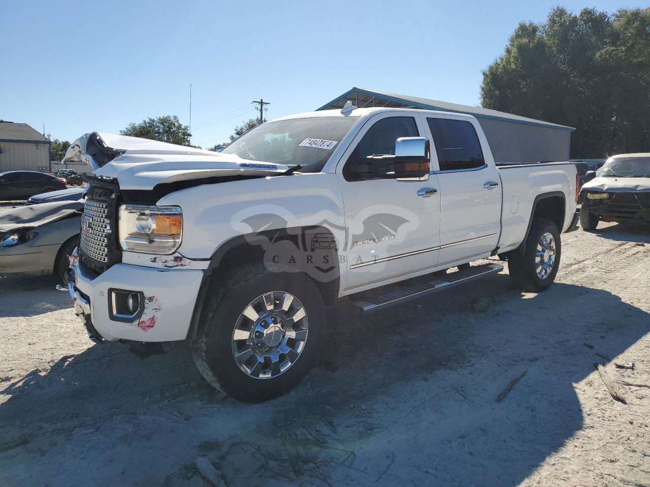 GMC Sierra K2500 DENALI 6.6L  8 2017