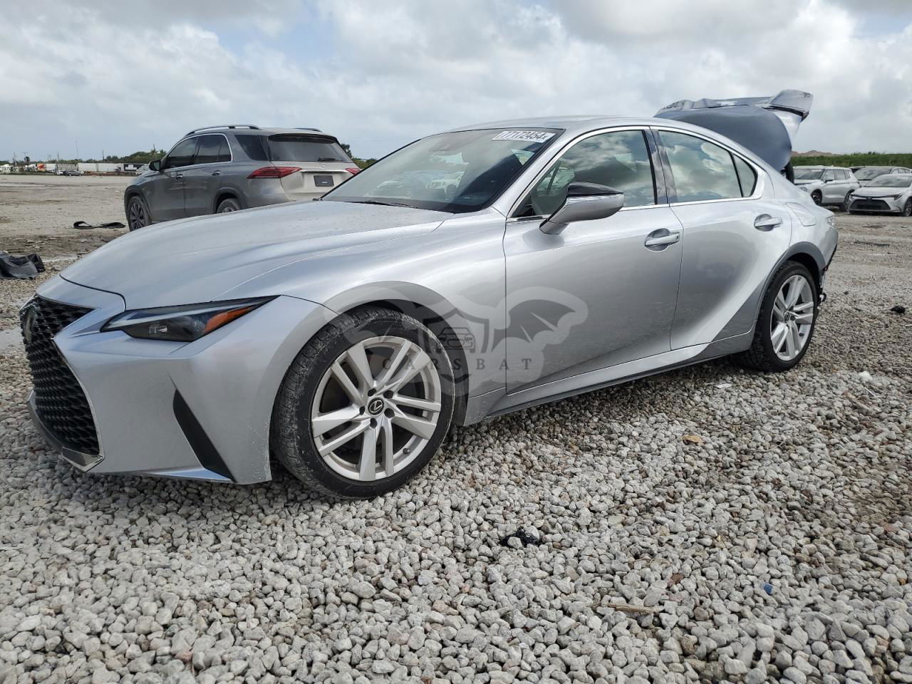 Lexus IS 300 2.0L  4 2021