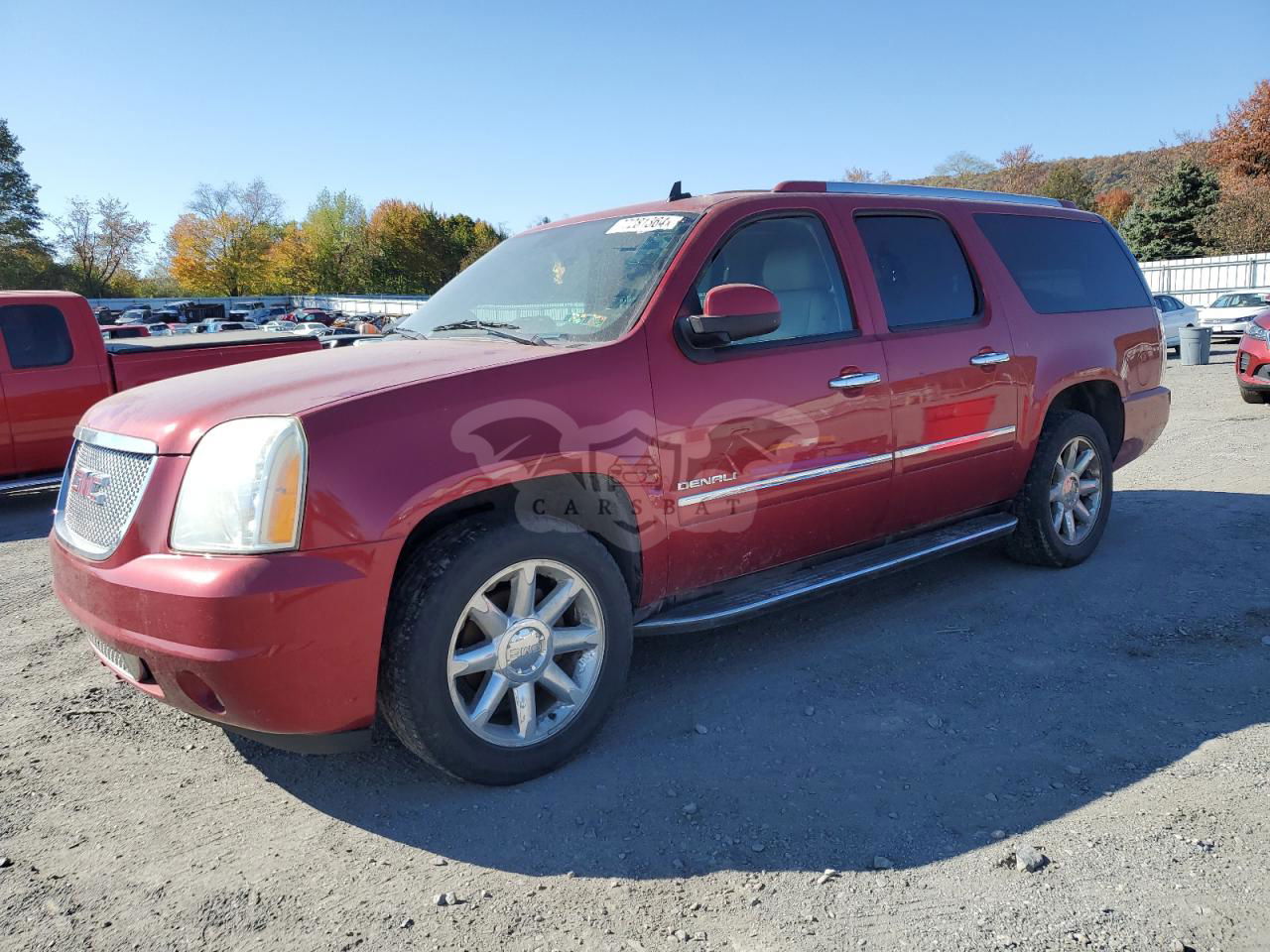 GMC Yukon DENALI 6.2L  8 2012