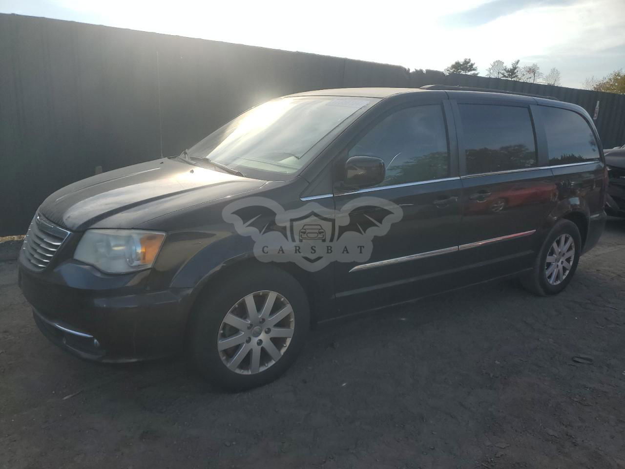 Chrysler Town & Country 3.6L  6 2013