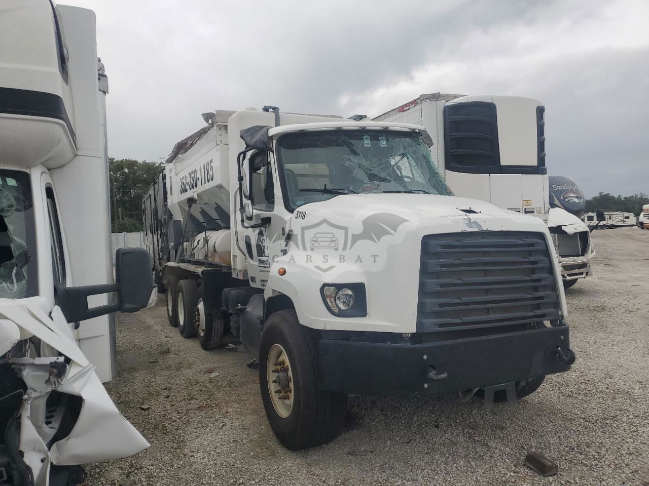 Freightliner Business Class M2 12.8L  6 2020