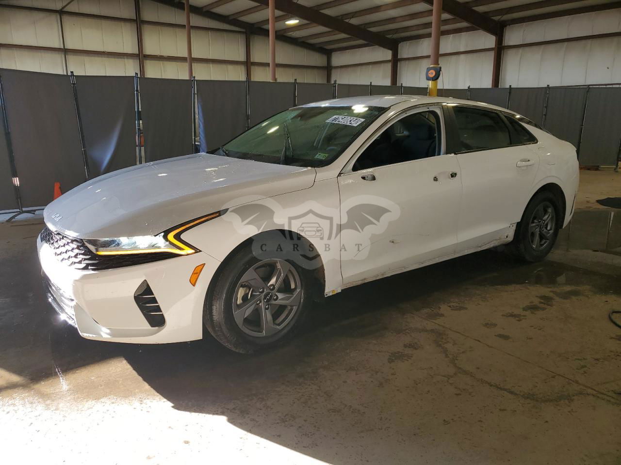 Kia K5 LXS 1.6L  4 2023