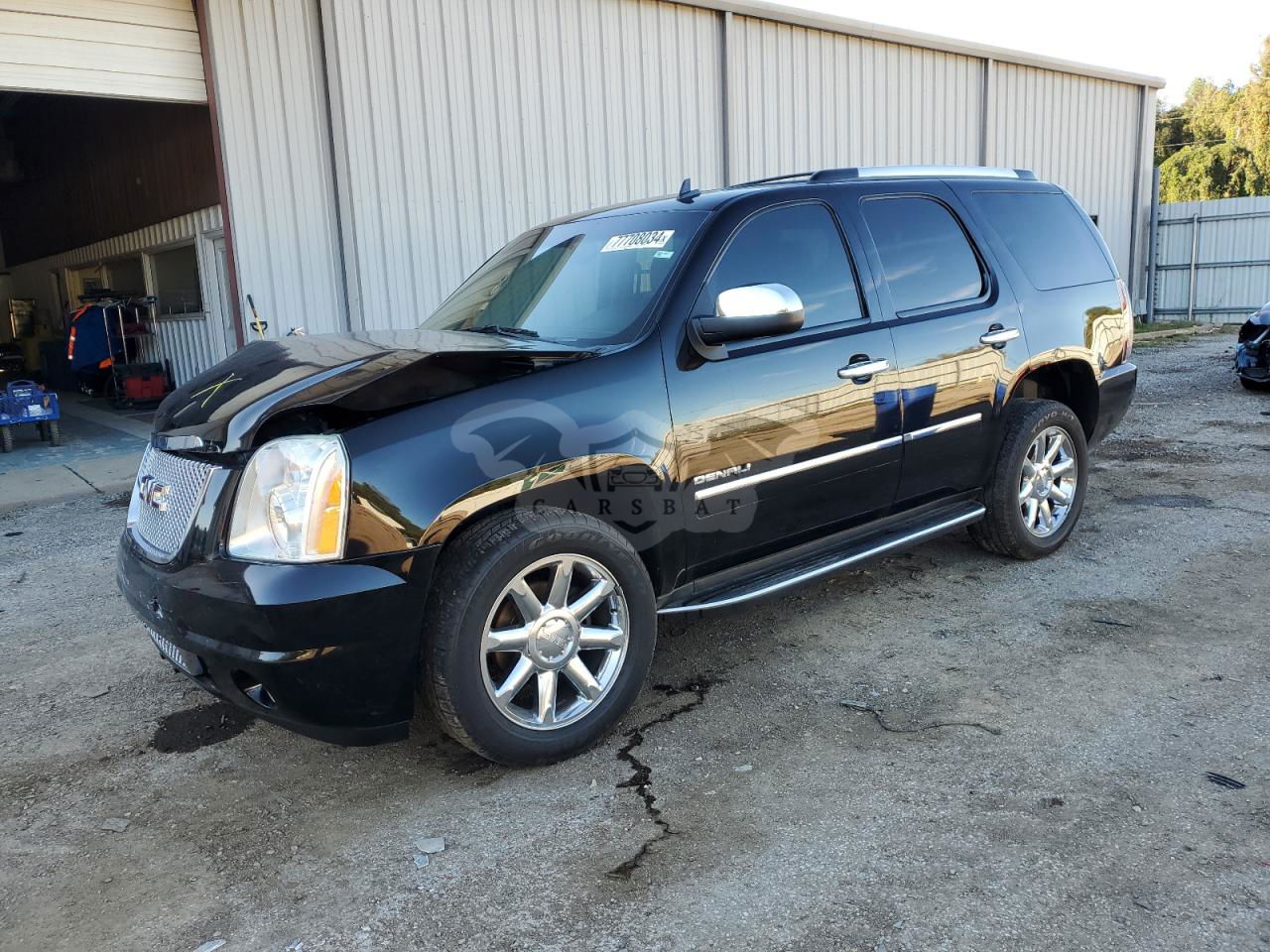GMC Yukon DENALI 6.2L  8 2013