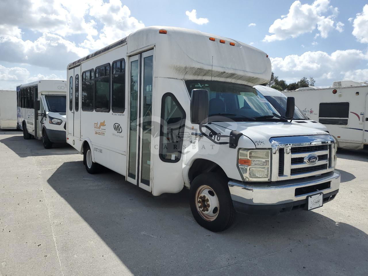 Ford Econoline E350 SUPER DUTY CUTAWAY VAN 5.4L  8 2013