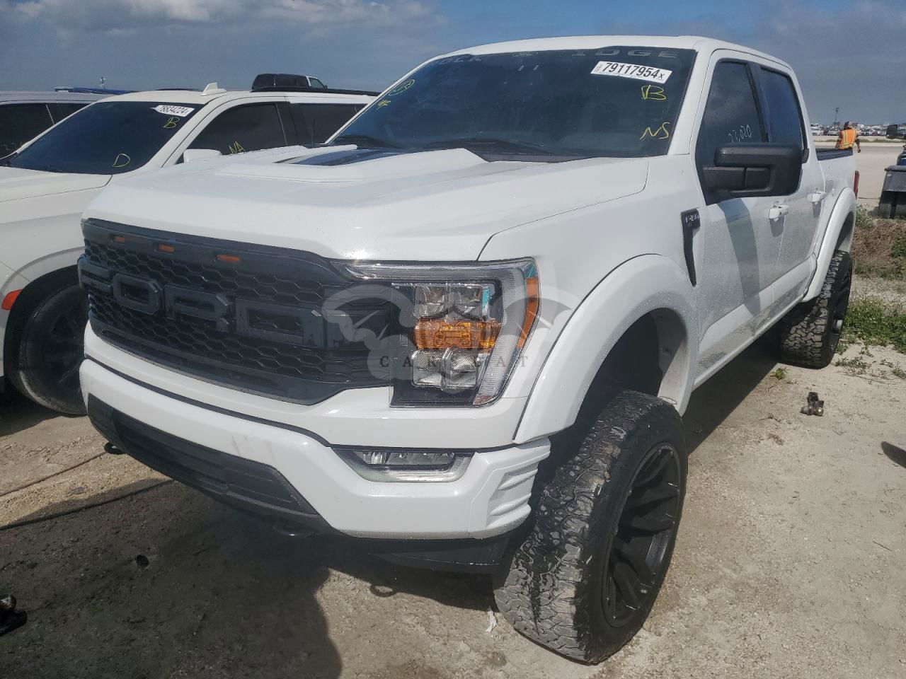 Ford F-150 SUPERCREW 5.0L  8 2021