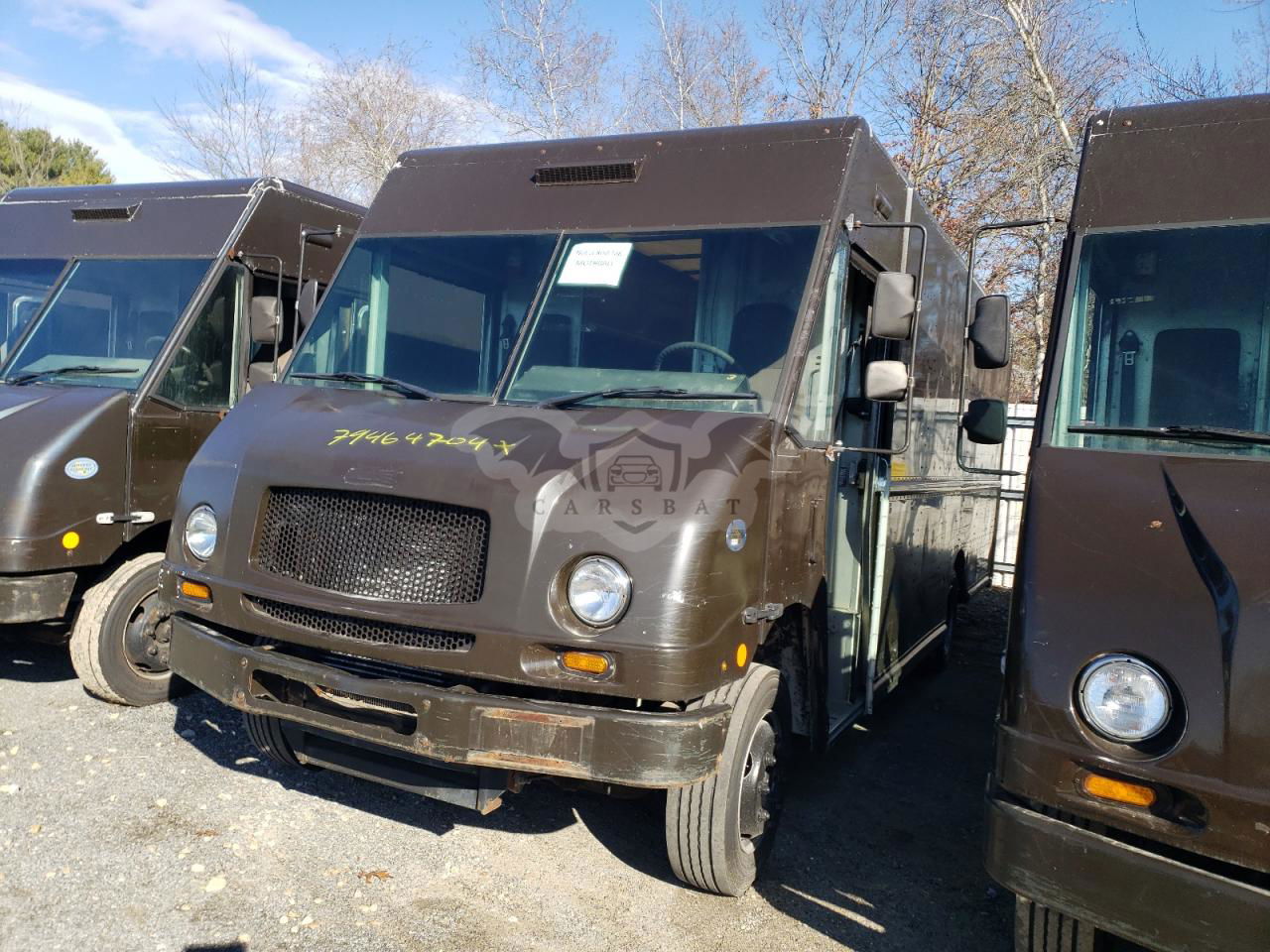 Freightliner Business Class M2 M LINE WALK-IN VAN 6.7L  6 2009