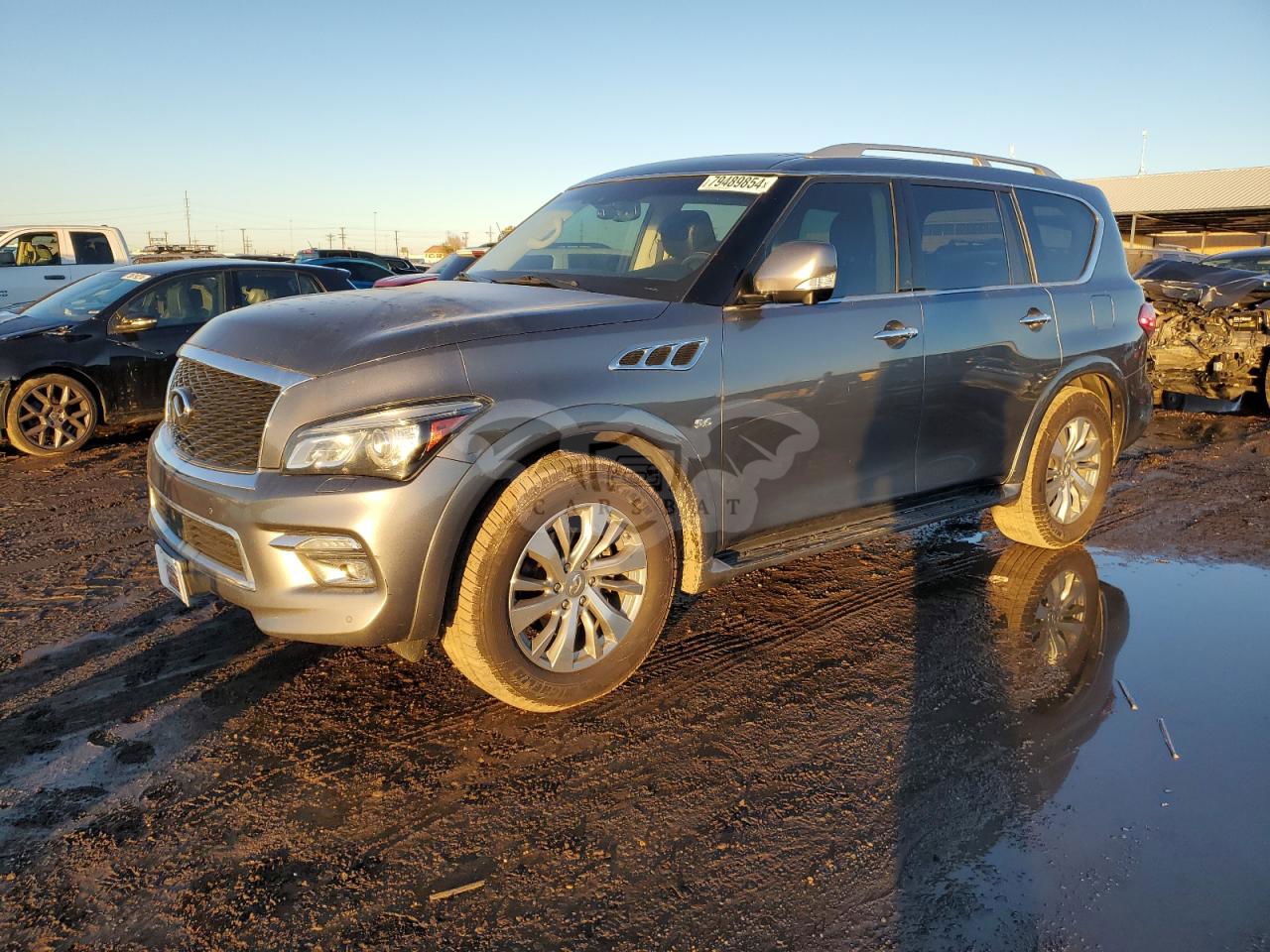 Infiniti QX80 5.6L  8 2015