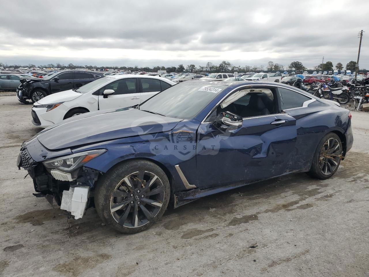 Infiniti Q60 LUXE 3.0L  6 2021