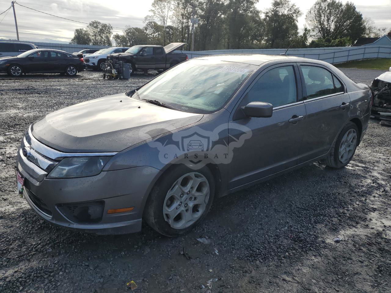 Ford Fusion SE 2.5L  4 2011