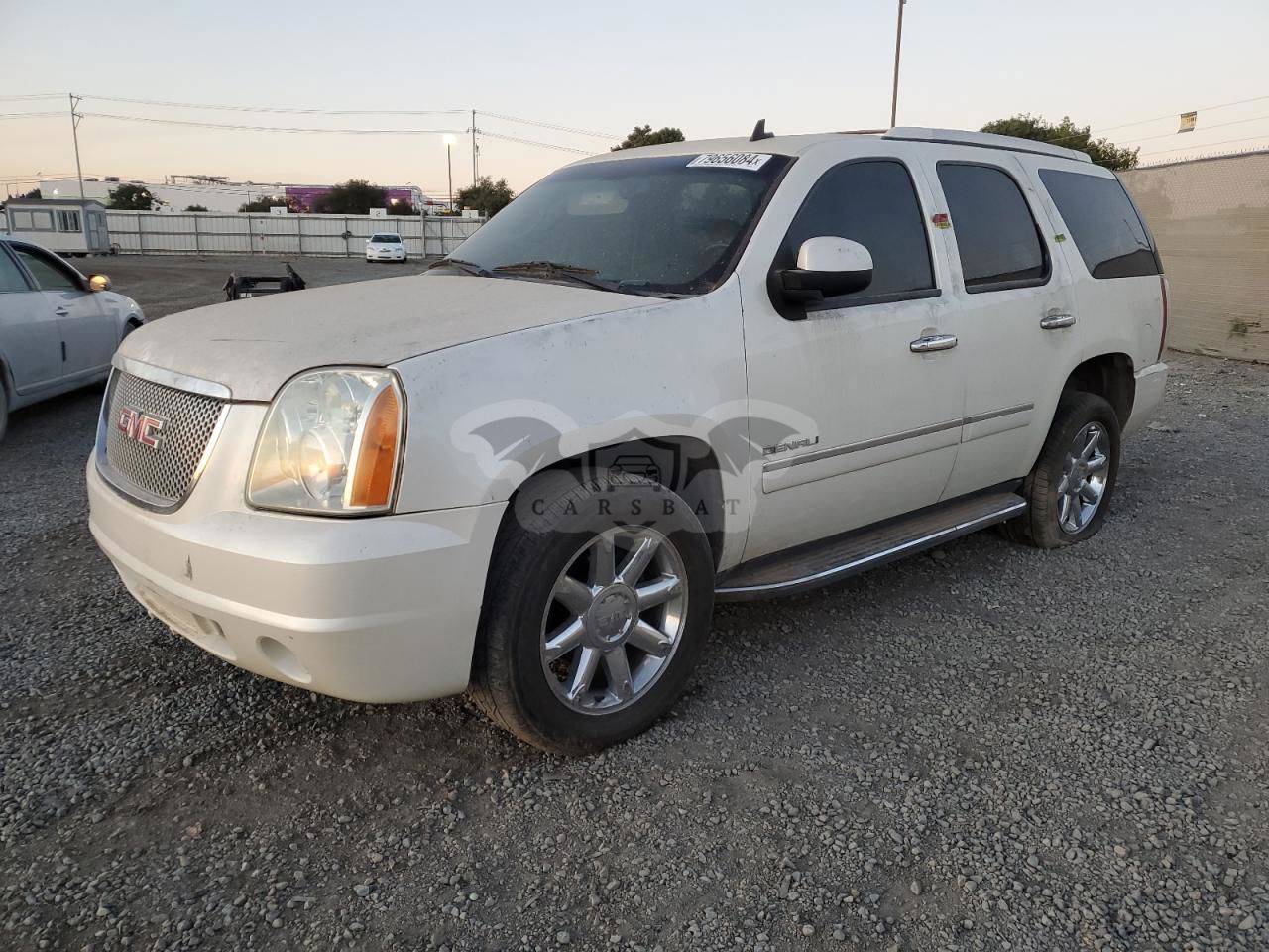 GMC Yukon DENALI 6.2L  8 2014