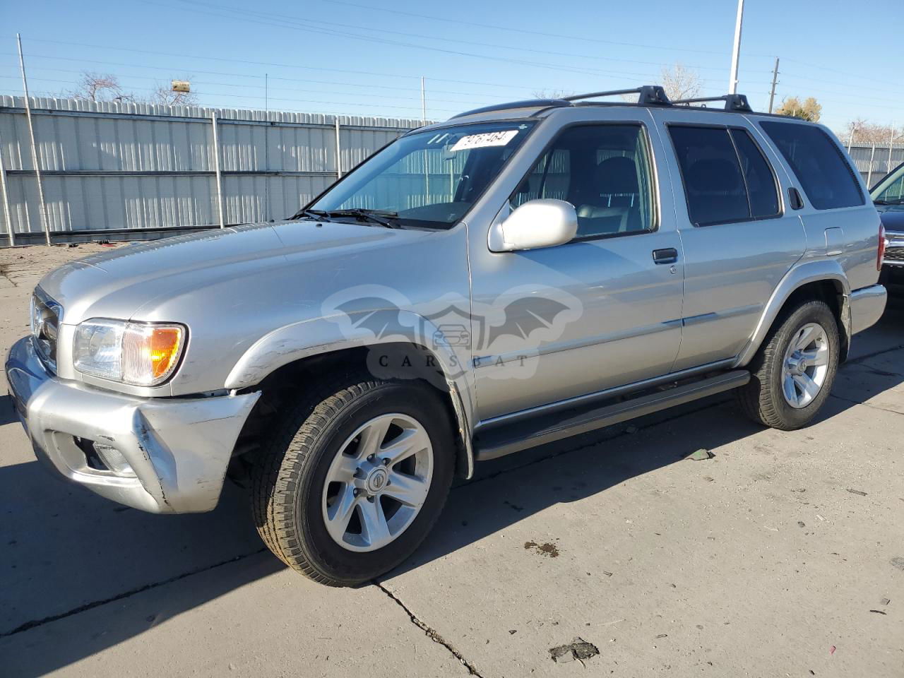 Nissan Pathfinder LE 3.5L  6 2003