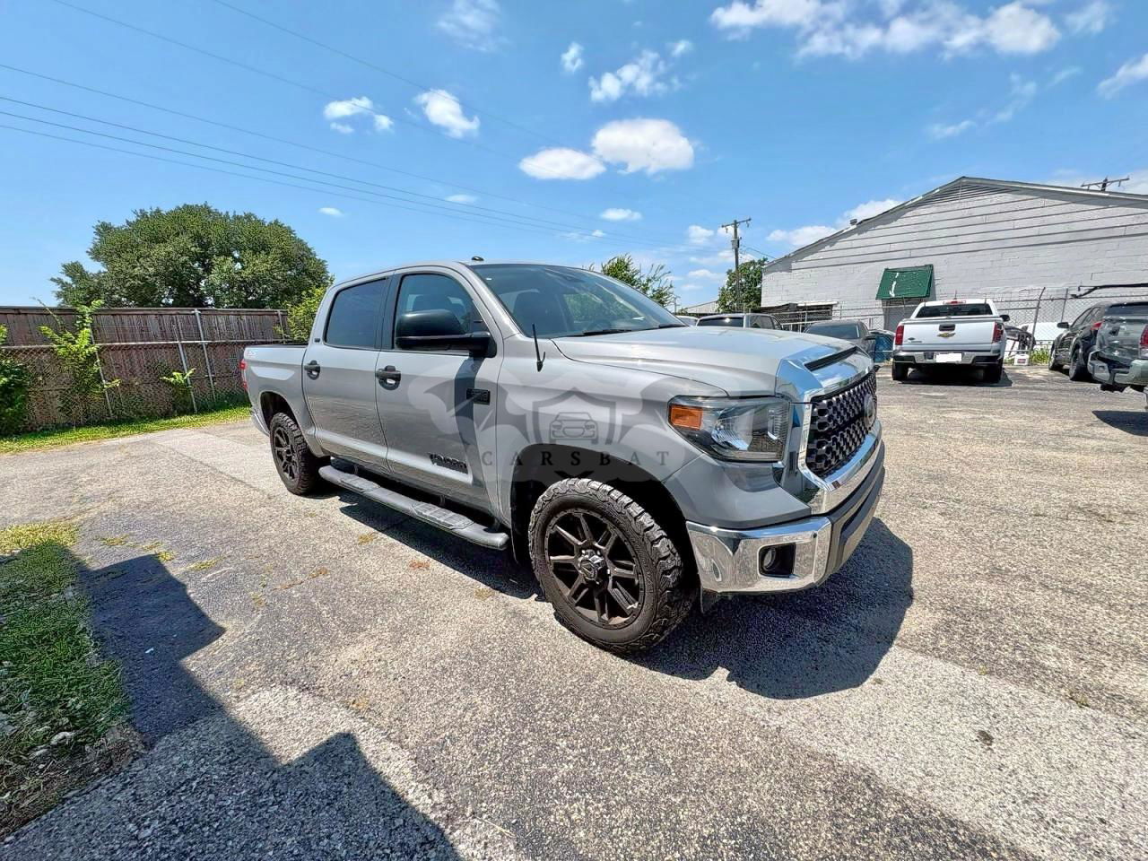 Toyota Tundra CREWMAX SR5 5.7L  8 2019