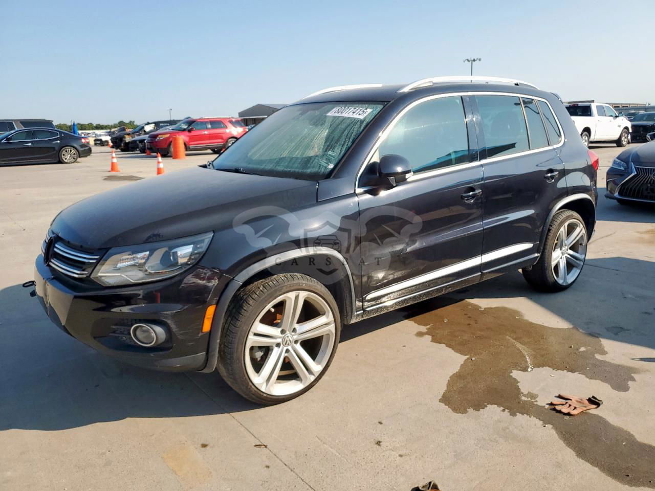 Volkswagen Tiguan S 2.0L  4 2015
