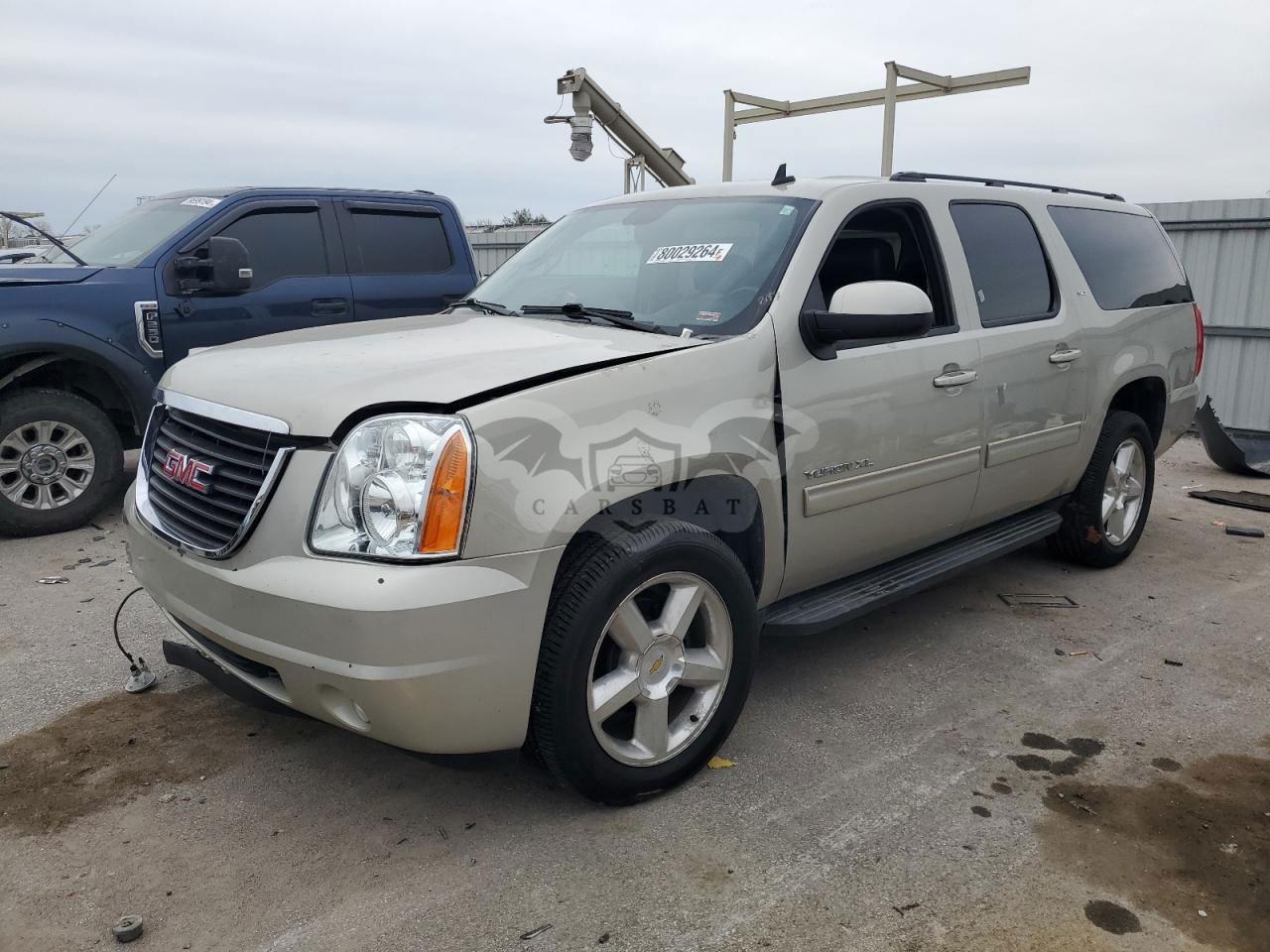 GMC Yukon K1500 SLT 5.3L  8 2014