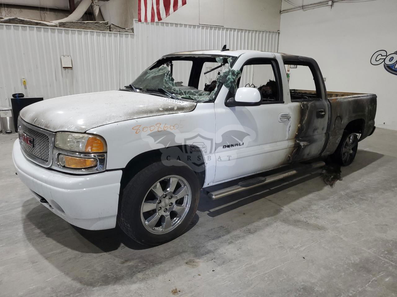 GMC Sierra K1500 DENALI 6.0L  8 2006