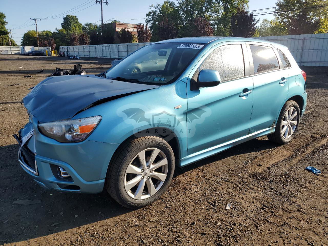 Mitsubishi Outlander SE 2.0L  4 2012