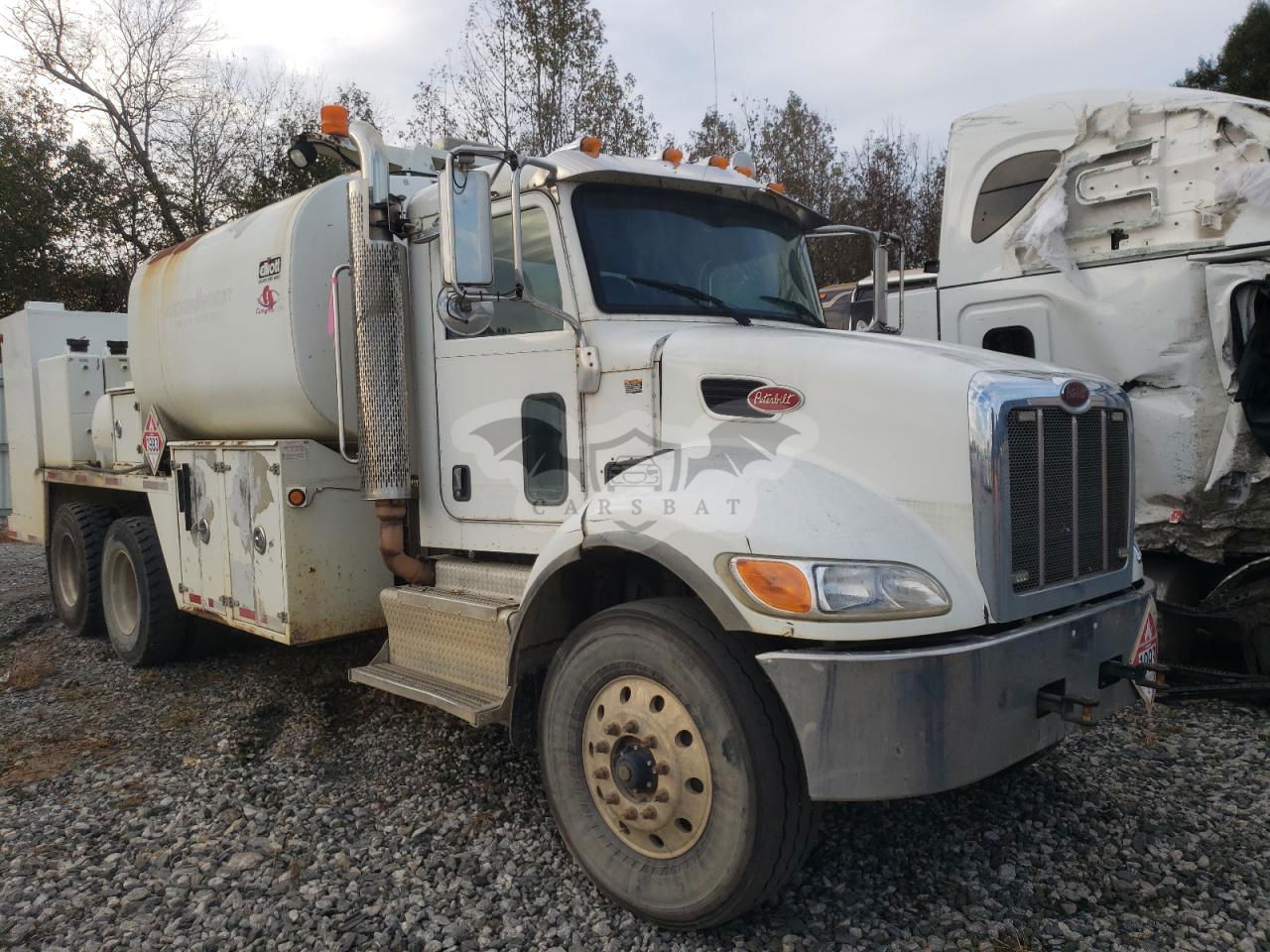Peterbilt 330/337/348 8.9L  6 2015